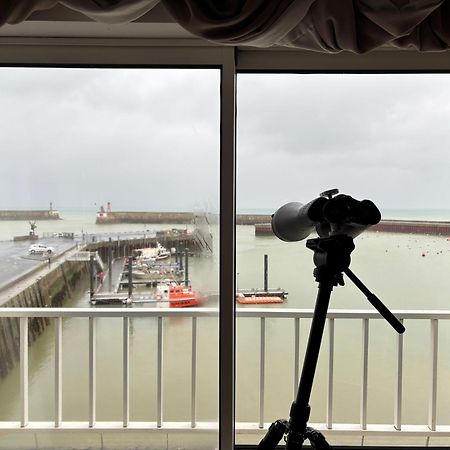 Cote Cottage Apt 3 Chambres Bien Equipee Vue Imprenable Sur Port Et Mer Etreham Luaran gambar
