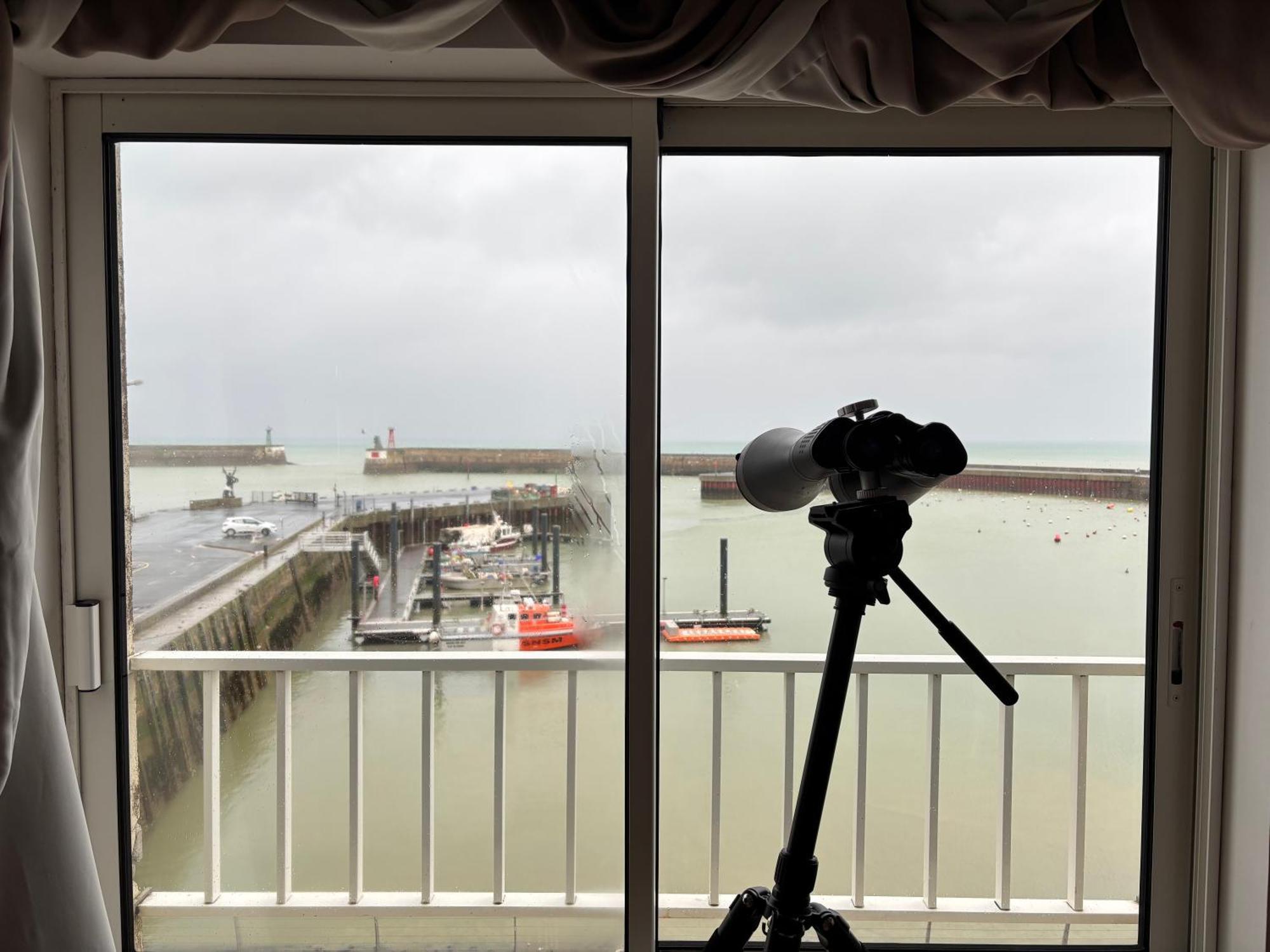 Cote Cottage Apt 3 Chambres Bien Equipee Vue Imprenable Sur Port Et Mer Etreham Luaran gambar