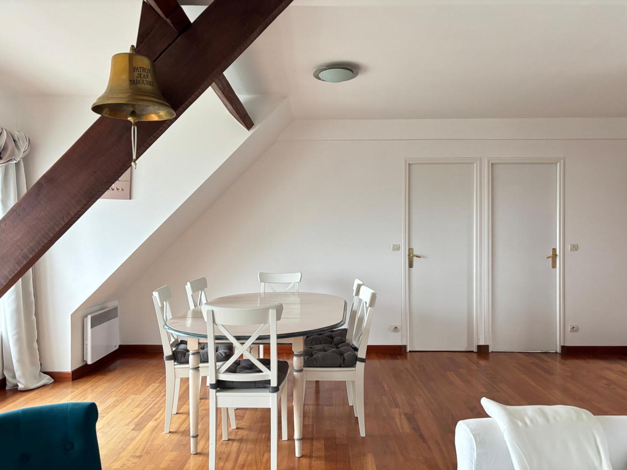 Cote Cottage Apt 3 Chambres Bien Equipee Vue Imprenable Sur Port Et Mer Etreham Luaran gambar