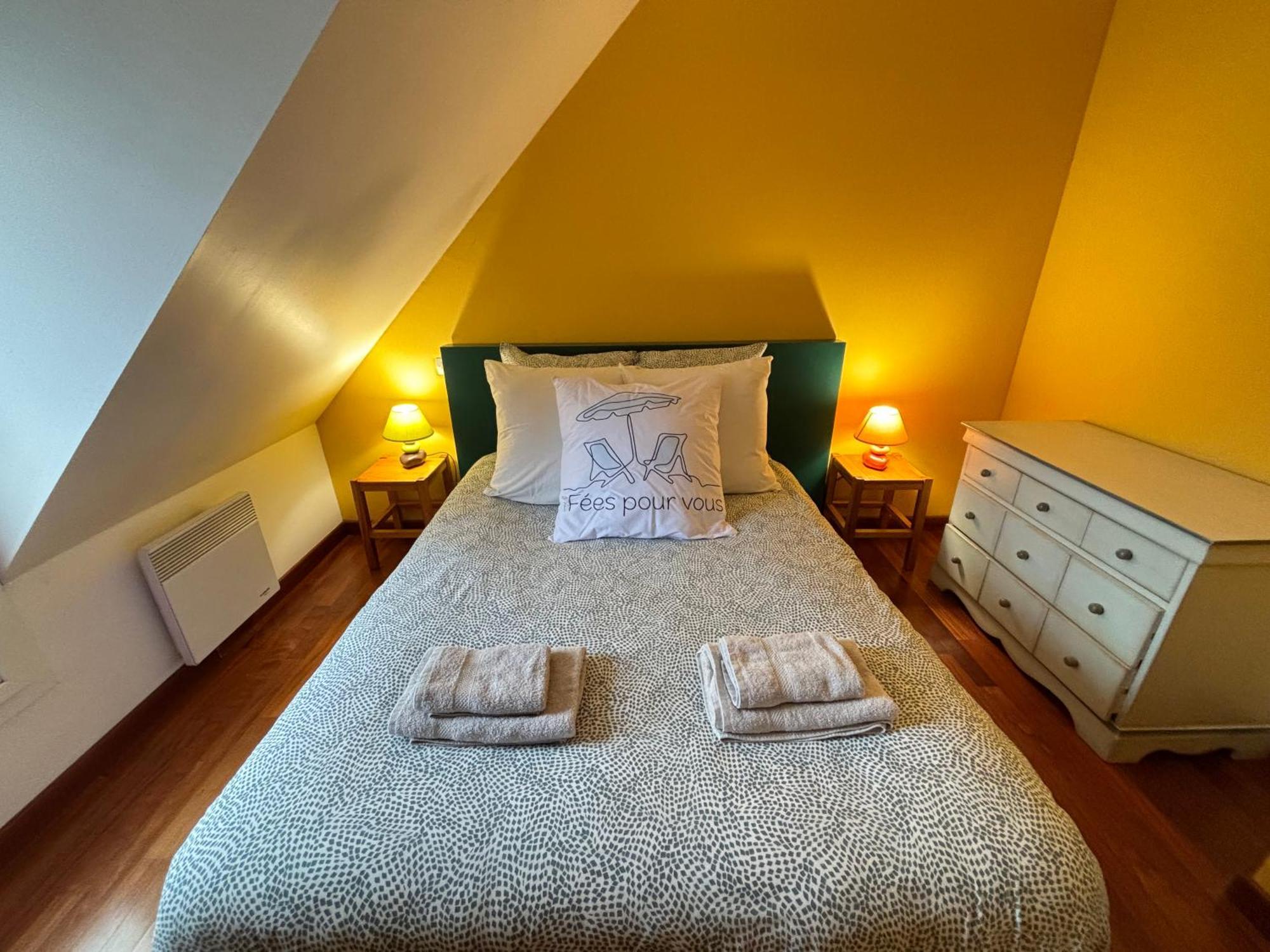 Cote Cottage Apt 3 Chambres Bien Equipee Vue Imprenable Sur Port Et Mer Etreham Luaran gambar